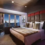Ξενοδοχείο Le Lana 4*