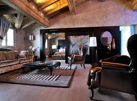 Hotell Le Lana Courchevel